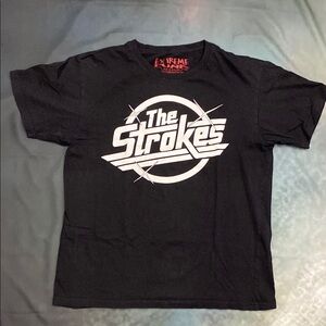 The strokes size M size